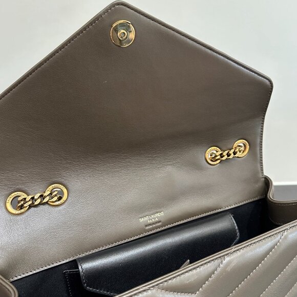 YSL Loulou Medium Chain Bag in quilted leather - Picture 3 of 5